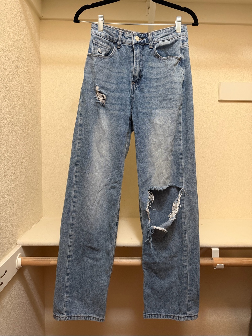 SHEIN Blue Denim Distressed Jeans